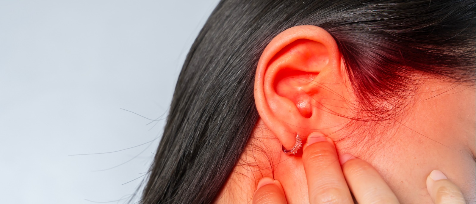 Daily and weekly hearing aid cleaning tips to prevent skin irritation or infections effectively